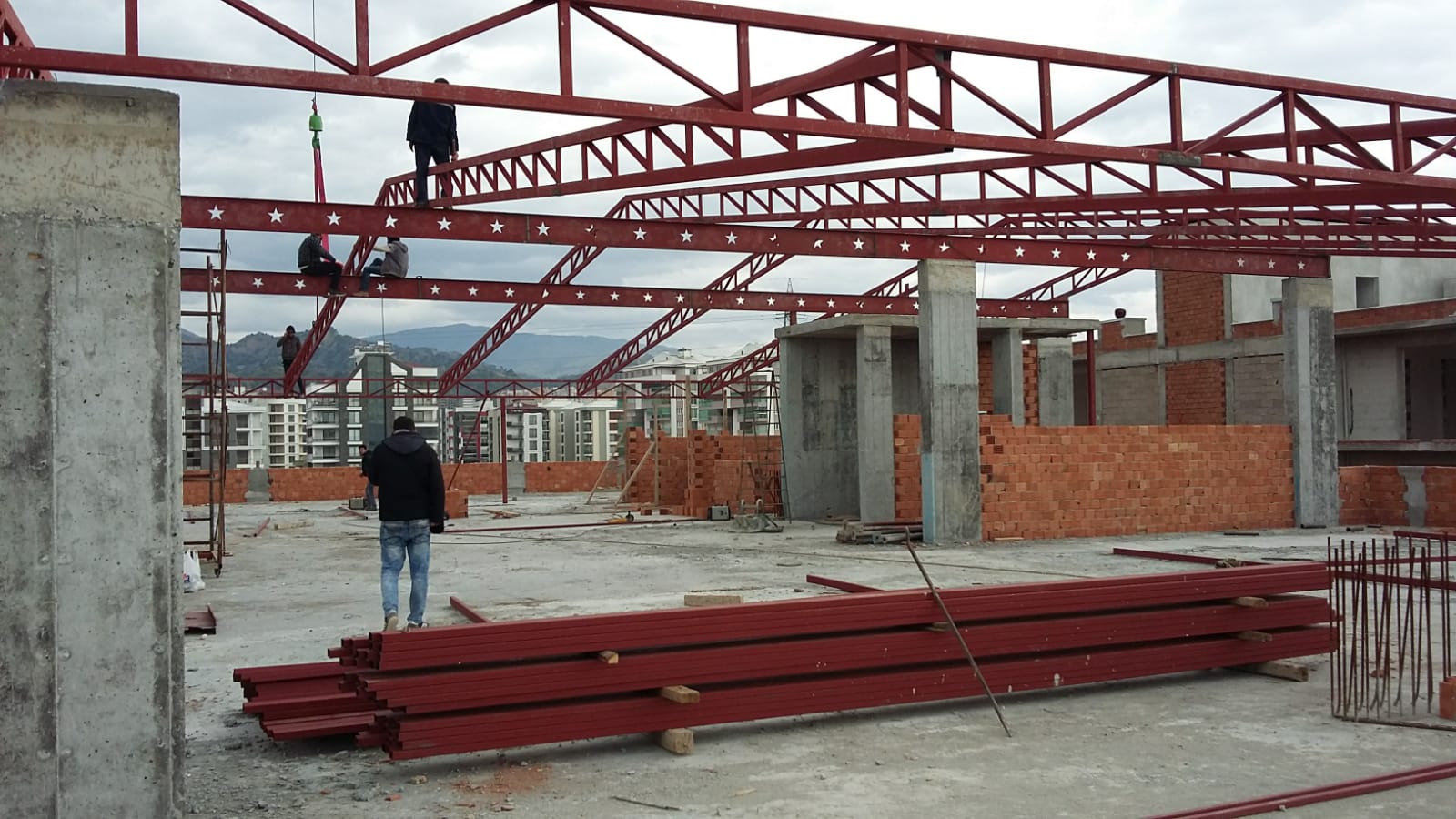 Çelik Konstrüksiyon ve Çelik Çatı