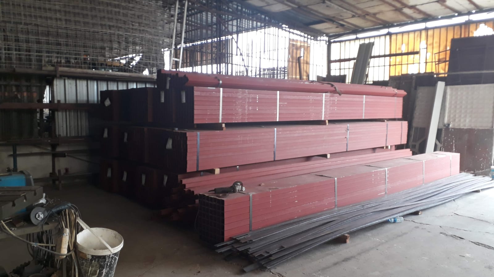 Çelik Konstrüksiyon ve Çelik Çatı